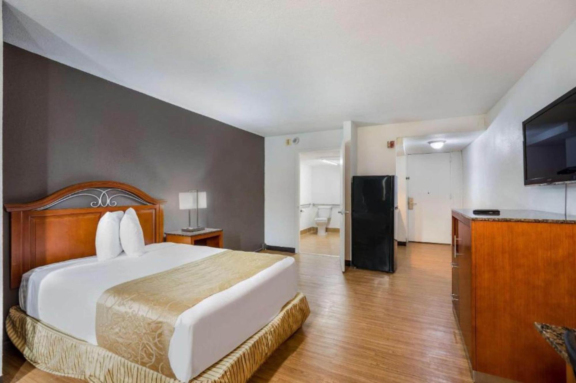 Oyo Hotel Orlando Airport Bagian luar foto
