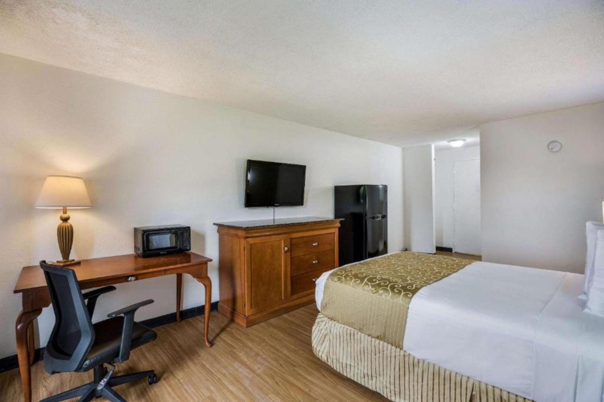Oyo Hotel Orlando Airport Bagian luar foto
