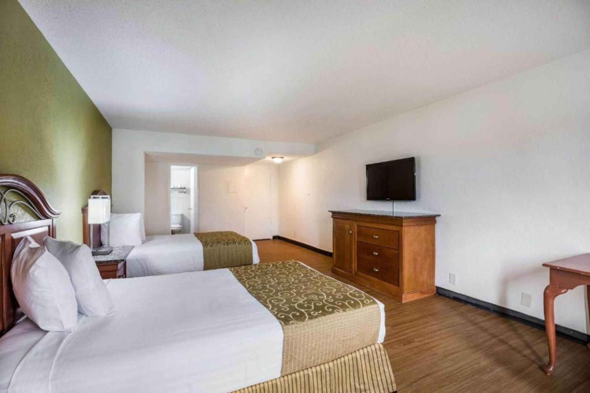Oyo Hotel Orlando Airport Bagian luar foto