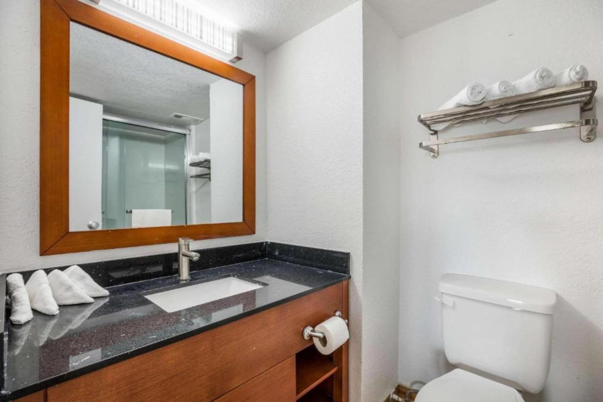 Oyo Hotel Orlando Airport Bagian luar foto